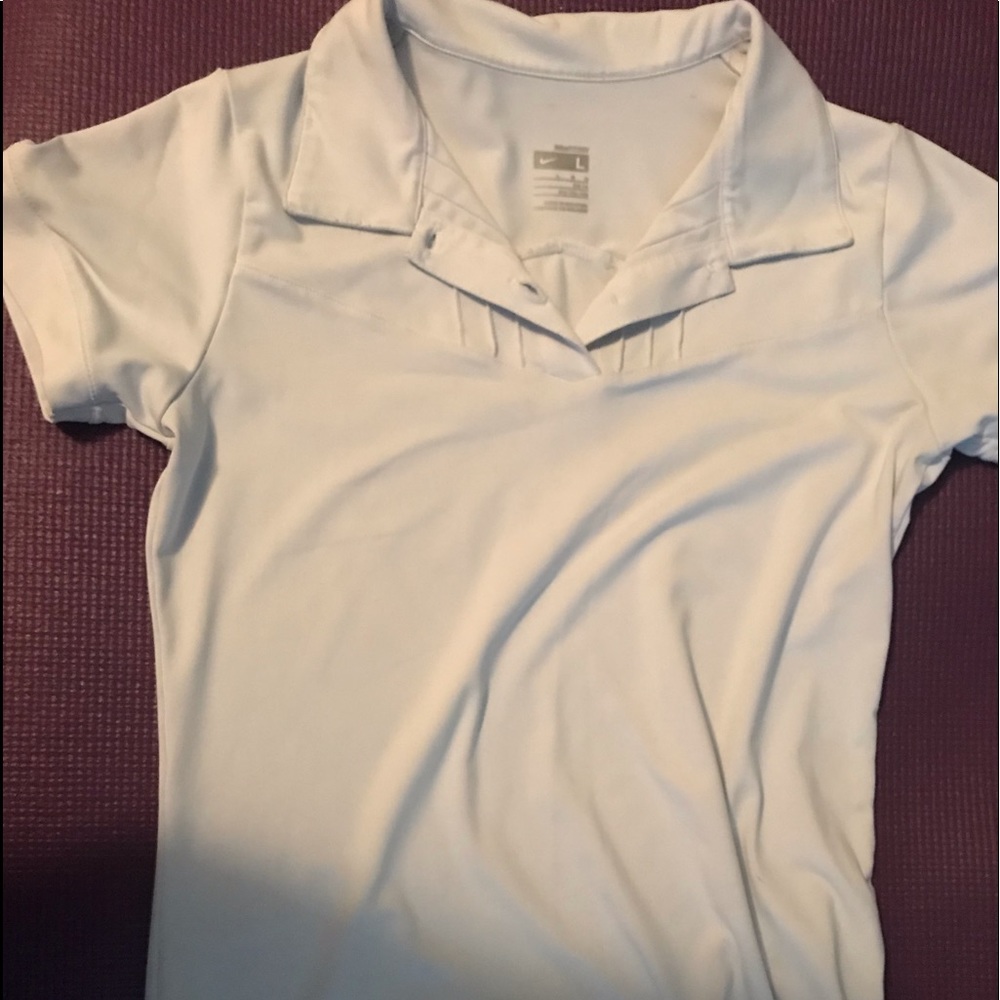 Nike top